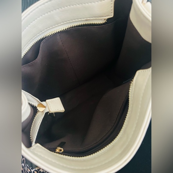 Crossbody Shoulder Bag with Adjustable Leopard Guitar Strap, Vegan Leather Beige - Picture 8 of 10